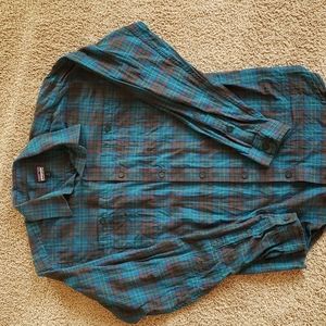 Patagonia button up shirt. Mens size M